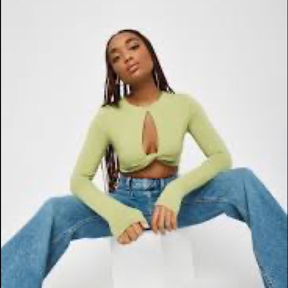 Garage Green twisted keyhole cropped long sleeve - Picture 3 of 7